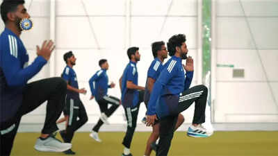 वॉच: टीम इंडिया इंग्लैंड में चल रहे मैदान को हिट करती है: बीसीसीआई ने पहले प्रशिक्षण विजुअल को टेस्ट सीरीज़ से आगे साझा किया। क्रिकेट समाचार