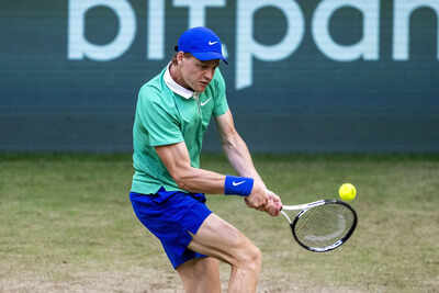 टेनिस | मेजर परेशान! दुनिया नंबर 45 अलेक्जेंडर बुब्लिक के लिए हार के बाद दूसरे दौर में Jannik Sinner दुर्घटनाग्रस्त हो गया | टेनिस न्यूज