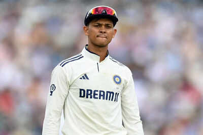 Ind बनाम Eng Test: R Ashwin यशसवी जायसवाल की पर्ची पकड़ने पर बहुत बड़ी टिप्पणी करता है; चाहते हैं कि भारतीय पेसर्स रवींद्र जडेजा के लिए एक नौकरी करें | क्रिकेट समाचार