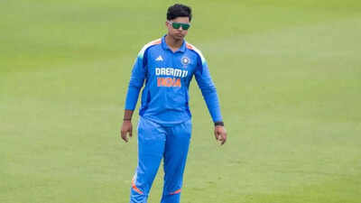 WATCH: Vaibhav Suryavanshi ने नौ सिक्स बनाम इंग्लैंड U-19; कैरियर-बेस्ट स्कोर के दौरान भारत U19 रिकॉर्ड इकट्ठा करता है | क्रिकेट समाचार