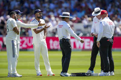 Ind vs Eng 3rd Test: ‘अगर यह भारत में हुआ …’ – सुनील गावस्कर ने बॉल चेंज ड्रामा में लॉर्ड्स पर प्रतिक्रिया दी। क्रिकेट समाचार