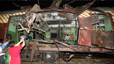 11/7 मुंबई ट्रेन बमबारी: Mcoca Court ने रक्षा के दावों को कस्टोडियल यातना और im हैंड के दावों को खारिज कर दिया था भारत समाचार