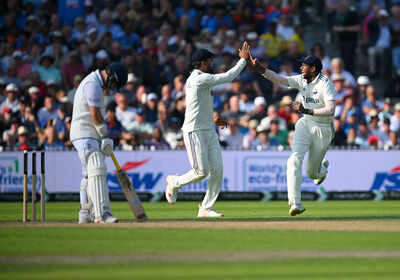 Ind बनाम Eng Test: Anshul Kamboj ने मैडेन टेस्ट विकेट के लिए बेन डकेट सेंचुरी से इनकार किया – वॉच | क्रिकेट समाचार