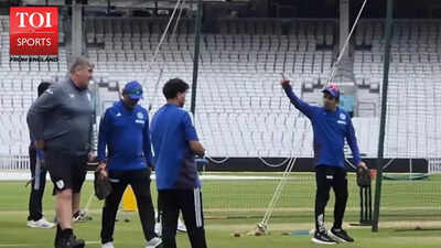 गौतम गंभीर बनाम अंडाकार क्यूरेटर: बैटिंग कोच सताशु कोटक ने गर्म बातचीत के पीछे ‘मूर्खतापूर्ण’ कारण का खुलासा किया। क्रिकेट समाचार