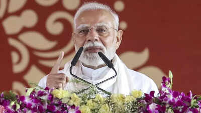 ‘सतर्क रहना चाहिए’: पीएम मोदी की ‘स्वदेशी’ भारतीयों के लिए अपील; ट्रम्प के 25% टैरिफ के बाद के दिन | भारत समाचार