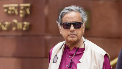 ‘बिल को हटाने के लिए बिल, सीएमएस’: कांग्रेस सांसद थरूर इस पर फिर से, पार्टी लाइन से टूट जाता है; कॉल प्रस्ताव ‘उचित’ | भारत समाचार