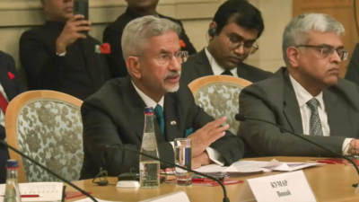 तेल खरीदने के कारण व्यापार घाटा बढ़ रहा है, इसे संबोधित करने की आवश्यकता है: रूस में EAM | भारत समाचार