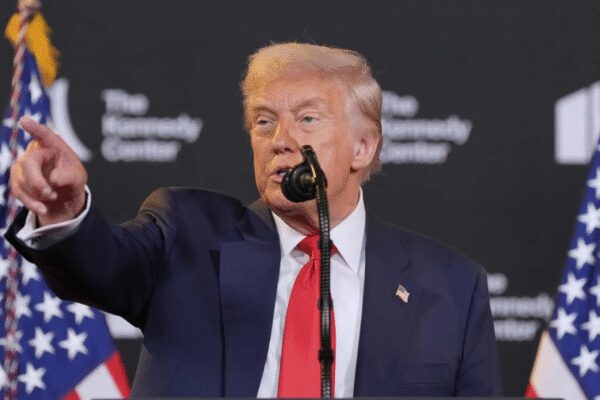 ‘दिलचस्प समय आगे’: शांति सौदे की वकालत करने के बाद, डोनाल्ड ट्रम्प ने यूक्रेन को ‘फाइट बैक’ देने में संकेत दिया; ‘हमला किए बिना जीतना संभव नहीं है’