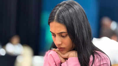 विश्व कप 2025: दिव्या देशमुख ने वाइल्ड कार्ड सौंपा | शतरंज समाचार