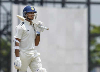 ‘बेस्ट टाइम’: यशसवी जायसवाल ने ऋषभ पंत के साथ फोटो पोस्ट किया और बीसीसी कोए में आकाश गहरी | क्रिकेट समाचार