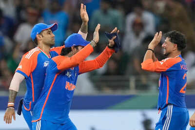 एशिया कप फाइनल: कुलदीप यादव स्पार्क्स पाकिस्तान पतन, बड़े पैमाने पर T20I रिकॉर्ड के बराबर है क्रिकेट समाचार