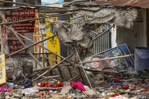 करुर स्टैम्पेड: तमिलनाडु सरकार ने वीडियो जारी किया, विजय के आरोपों को काउंटर्स; पुलिस का कहना है कि टीवीके ने नियमों का पालन किया है | भारत समाचार