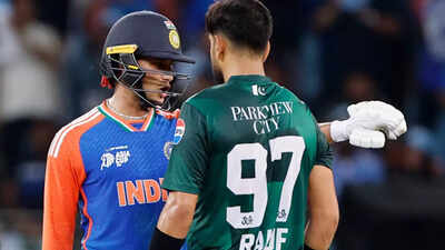 ‘गेंदबाज अभिषेक शर्मा से डरते हैं’: वाईं ओर से वाईं ओर के रूखे बल्लेबाजी के बाद वीरेंद्र सहवाग बनाम पाकिस्तान | क्रिकेट समाचार