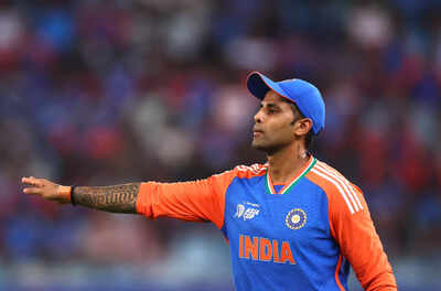 सूर्यकुमार यादव एसीआईए कप ट्रॉफी को वापस लेने के लिए एसीसी से बाहर निकलता है, भारतीय सशस्त्र बलों को मैच की फीस दान करता है क्रिकेट समाचार