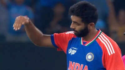 जसप्रीत बुमराह हरिस राउफ को प्रतिष्ठित जेट समारोह के साथ अपनी दवा का स्वाद देता है – वीडियो अंदर | क्रिकेट समाचार