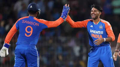 ‘वह ध्रुव जुरेल से कहीं बेहतर हैं!’: पूर्व क्रिकेटर ने ऑस्ट्रेलिया के लिए वनडे टीम में ‘गलत’ चयन के लिए भारतीय चयनकर्ताओं को लताड़ा | क्रिकेट समाचार