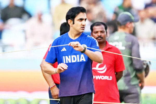 ‘अपने YouTube चैनल को चलाने के लिए एक बच्चे का उपयोग करना बंद करें’: गौतम गंभीर ने आपा खोया, ‘शर्मनाक’ हर्षित राणा की टिप्पणी के लिए विश्व कप विजेता की आलोचना की | क्रिकेट समाचार