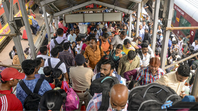 ट्रेनों की भीड़ से लेकर भीड़ नियंत्रण तक, रेलवे छठ की भीड़ को प्रबंधित करने के लिए वास्तविक समय मानचित्र का उपयोग करता है भारत समाचार