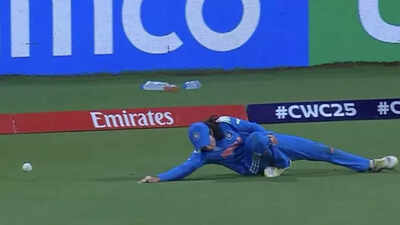 भारत के लिए चोट का डर! ऑस्ट्रेलिया के खिलाफ सेमीफ़ाइनल मुकाबले से पहले प्रतिका रावल का टखना मुड़ गया – देखें | क्रिकेट समाचार