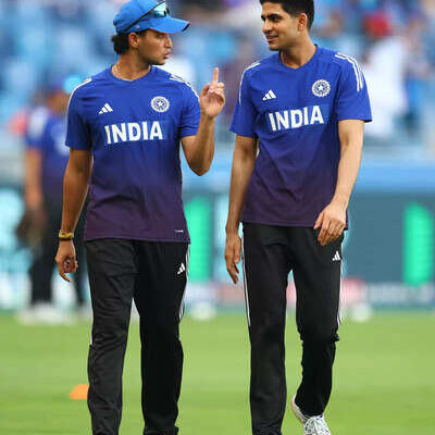 ‘शुबमैन गिल के निर्दोष चेहरे ने उसे बचाया’: अभिषेक शर्मा ने भारत के टेस्ट कप्तान के बारे में एक प्रफुल्लित बचपन की घटना साझा की। क्रिकेट समाचार