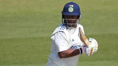 देश का बंटवारा करके मन नहीं भरा क्या? सरफराज खान का अपमान राजनीतिक हो गया; भाजपा ने भारत को सांप्रदायिक आधार पर विभाजित करने के खिलाफ चेतावनी दी | क्रिकेट समाचार