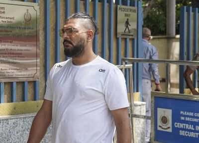 युवराज सिंह ने पाकिस्तान हवाई हमले में मारे गए अफगान क्रिकेटरों पर शोक व्यक्त किया: ‘उनकी यादें शांति को प्रेरित करें’ | क्रिकेट समाचार