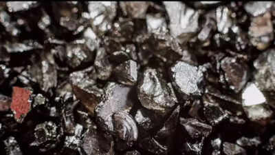 दुर्लभ पृथ्वी के लिए आत्मनिर्भर भारत को बढ़ावा! कैबिनेट ने दुर्लभ पृथ्वी स्थायी चुम्बकों के निर्माण के लिए 7,200 करोड़ रुपये की योजना को मंजूरी दी – यह महत्वपूर्ण क्यों है